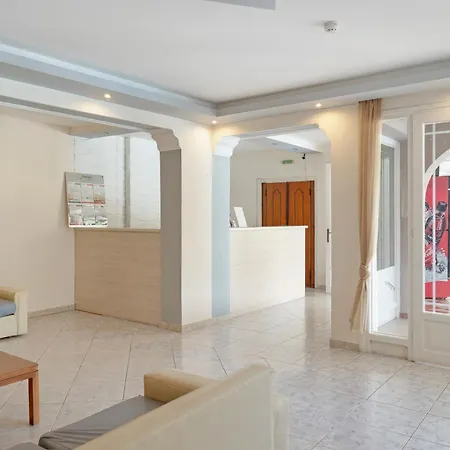 Sandy Maria 101 扎金索斯镇
